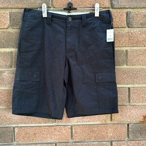 Men's Black Cargo Shorts Size 30